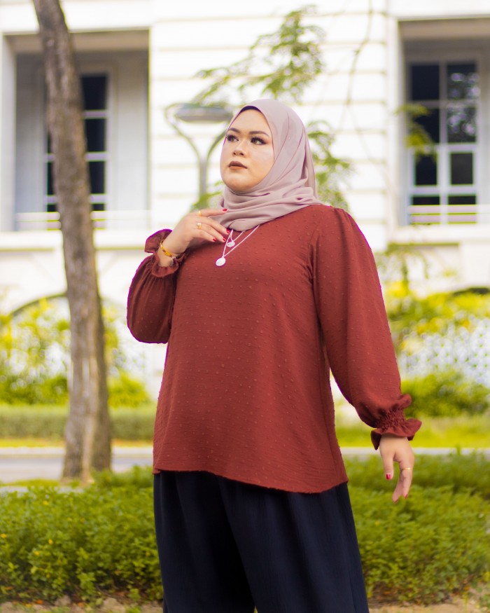 Felly Swiss Dotted Top (Brick Red)